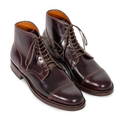 zapatos con alzas hombre - Botas con puntera brogue de cordobán con concha color burdeos para hombre 7CM