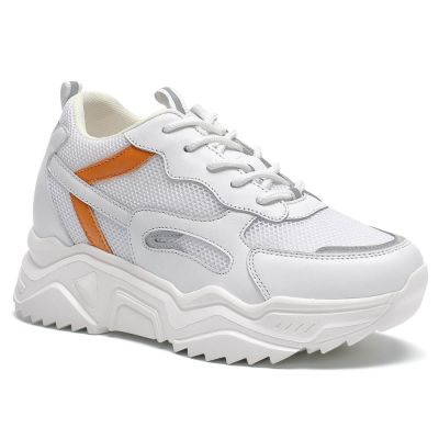 Zapatos Con Alzas Mujer - Deportivas Con Tacon Oculto - Zapatillas De Malla Blancas Con Detalles En Naranja 10 CM